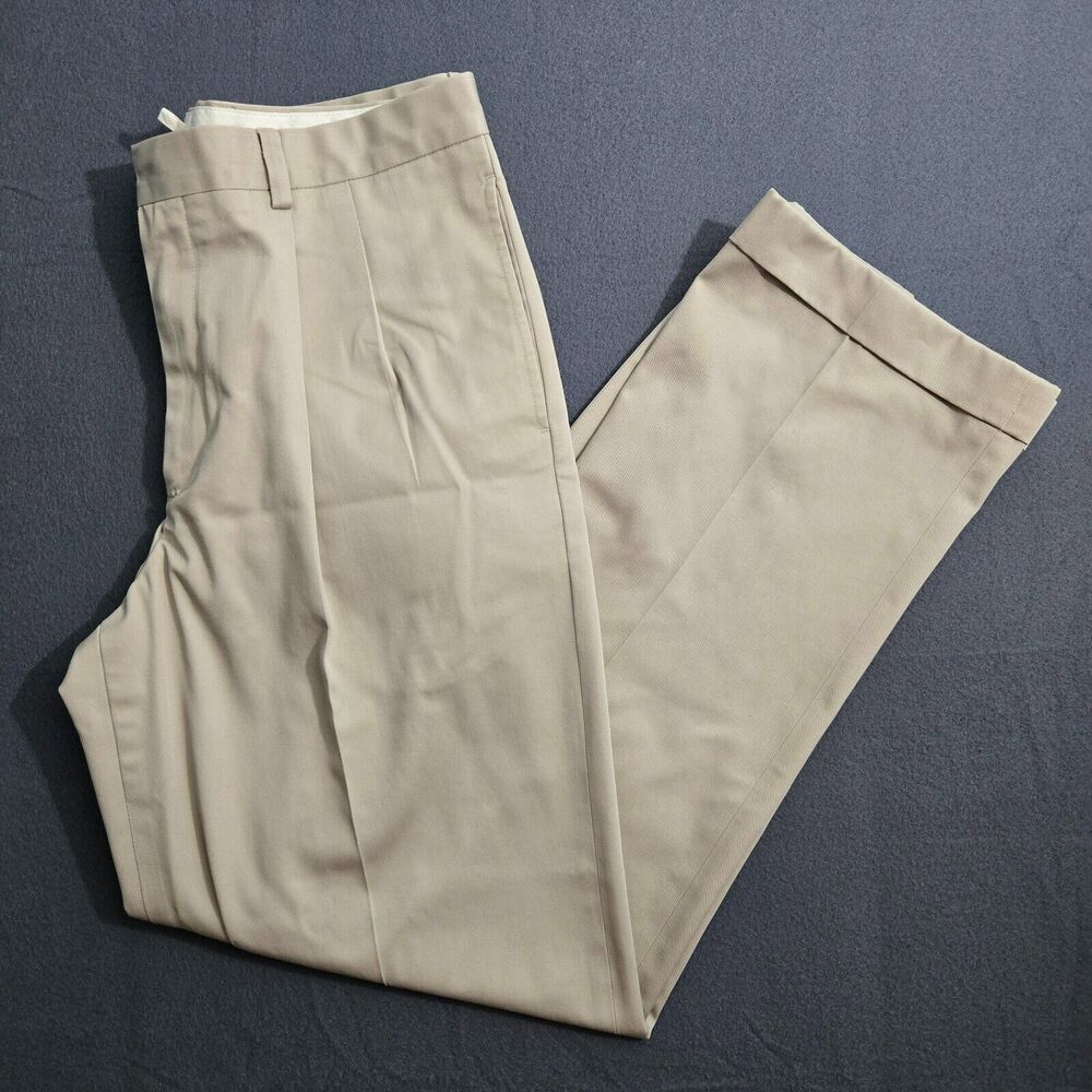 Vintage L.L. Bean Men 34 Classic Fit Chino Pants Tan Khaki Pleated Cuffed
